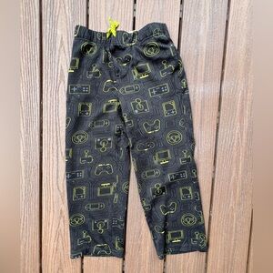 Thereabouts gamer pajama pants - size 6/7